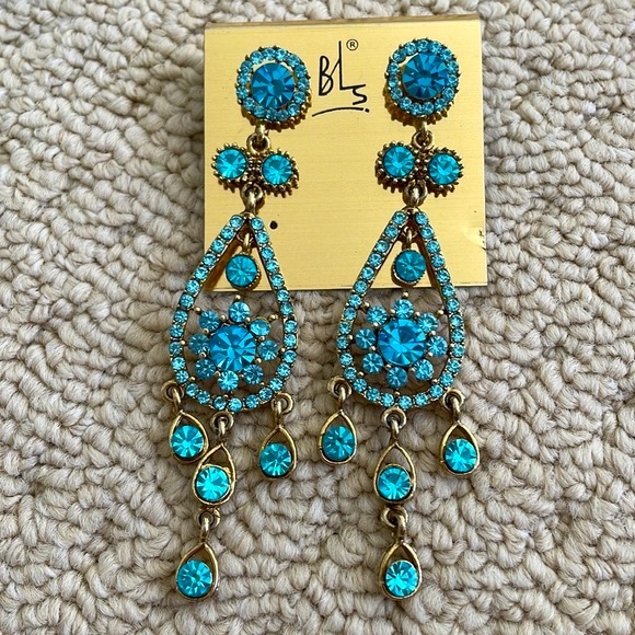 Artificial Indian Earrings Bundle - Picture 7 of 10
